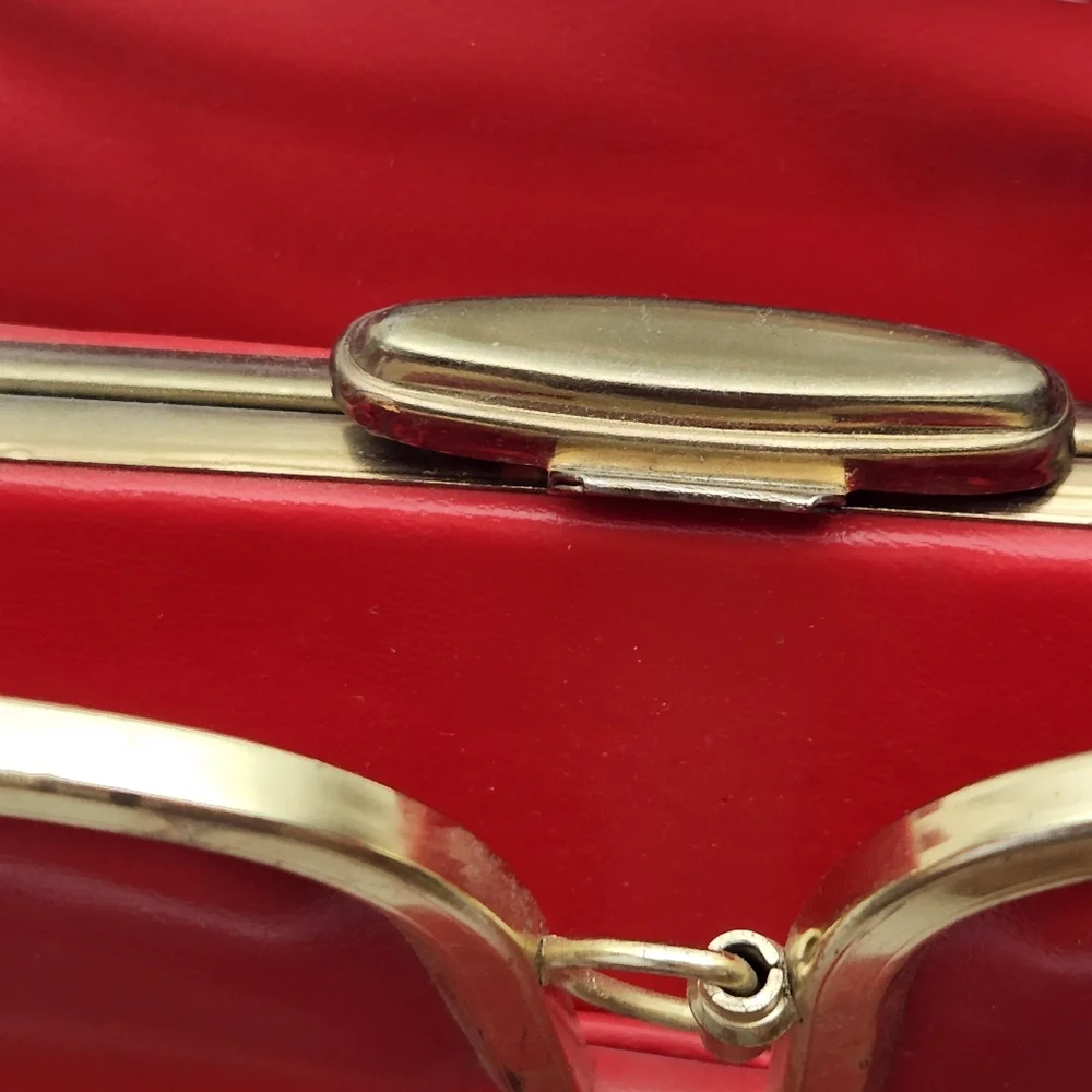 VTG 1950’s Red Faux Leather Handbag w/ Double Top Handles & Gold Hardware Read